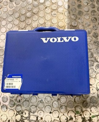 Maletín repuesto bombillas y fusibles Volvo FH