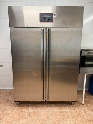 Armario Refrigerado 2 Puertas 1145lt