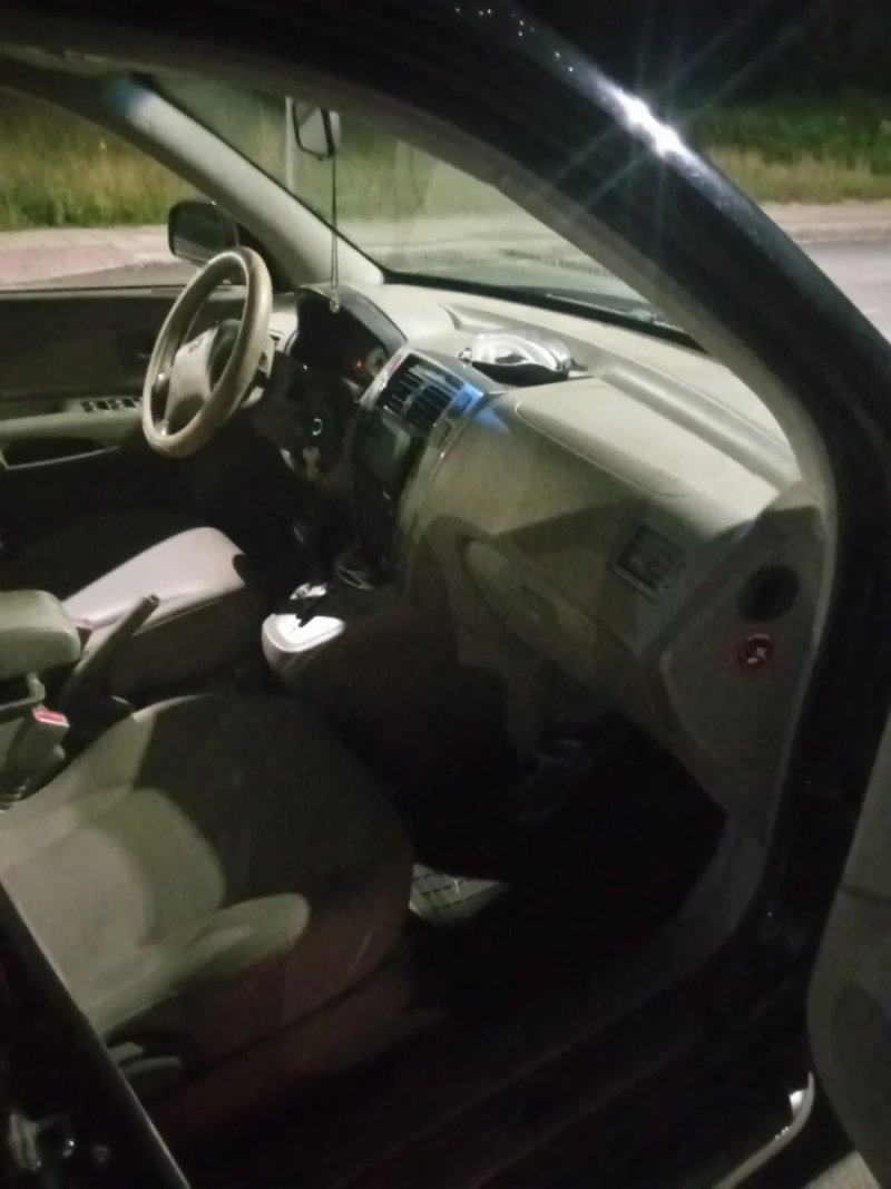 Hyundai Tucson 2005 - foto 1
