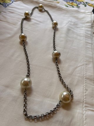 Collar largo perlas nacaradas plateado