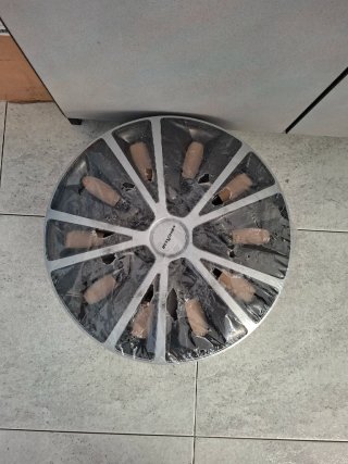 Tapacubos Goodyear