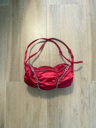 Estupendo bolso de hombro rojo frambuesa satinado