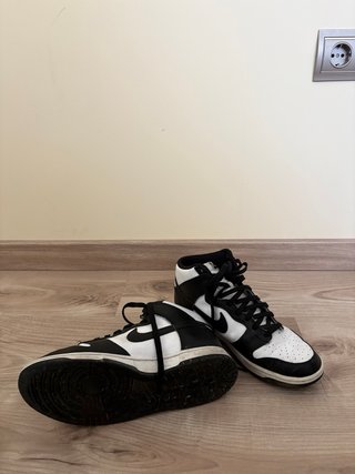 Nike Dunk High Negras y Blancas
