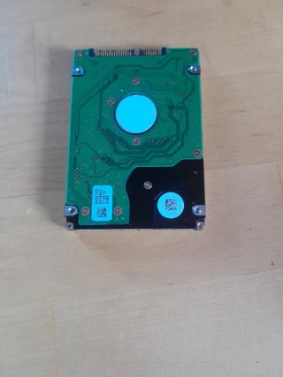 2 dischi rigidi Hitachi 120GB e 250GB 5400RPM