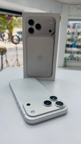 iPhone 17 Pro Max 256GB Plata