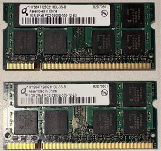 2x Hynix 1GB DDR2 PC2-5300S RAM