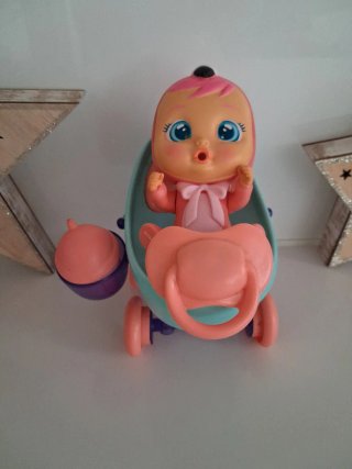 Bebé Llorón con carrito y accesorios