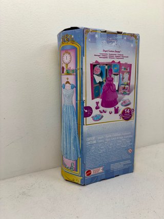 Disney Princess Cenicienta Royal Fashion Reveal