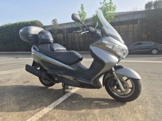Suzuki Burgman 200