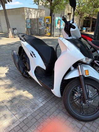 Honda SH 350 Sport Blanca 2026 - 700km