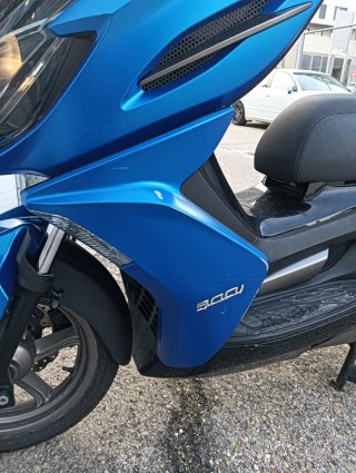 Kymco K-XCT 300i Maxi Scooter Azul