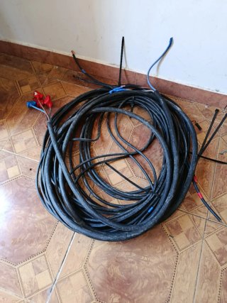 Material Eléctrico: Interruptores y Enchufes