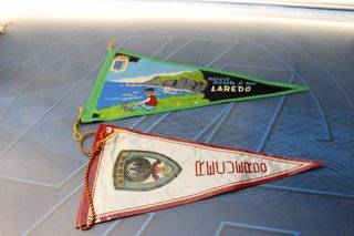 11 banderines recuerdo de ciudades de España, años 60.