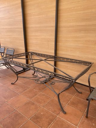 Estructura mesa forja metal cristal
