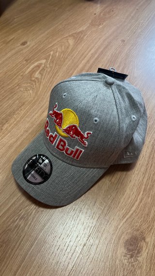 Gorra Red Bull NewEra Gris