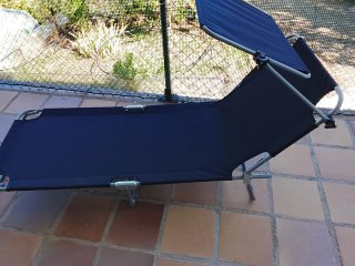 Amaca plegable negra y plateada
