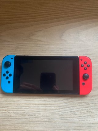 Nintendo Switch Azul/Rojo + Accesorios