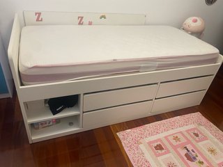 Cama infantil con cajonera blanca