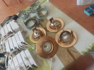 Ojos de buey con bombilla y transformador