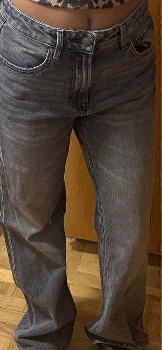 Pantalones vaqueros grises Stradivarius