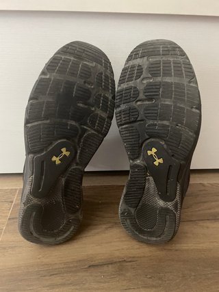 Under Armour HOVR Turbulence Zapatillas 45