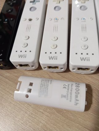 Lote 5 mandos Wii + 1 Batería Recargable