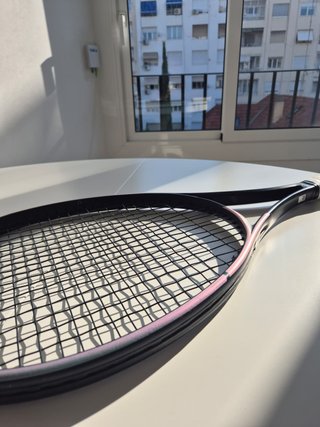 HEAD Gravity Tour 2024 - Raqueta Tenis Encordada