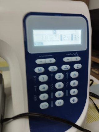 Máquina de coser CARINA Professional