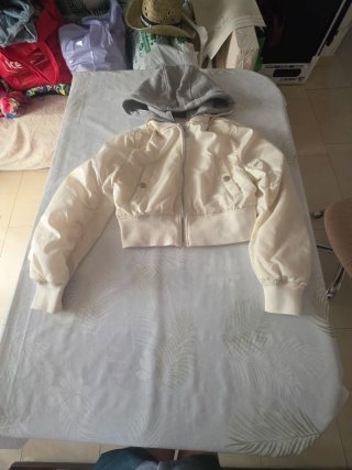 Chaqueta Bershka S Beige/Gris