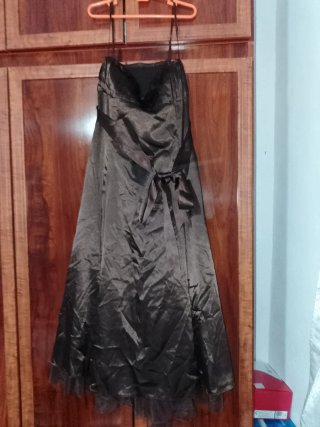 Vestido marrón elegante