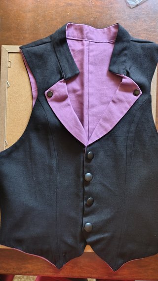 Gilet panciotto nero rosa alternativo