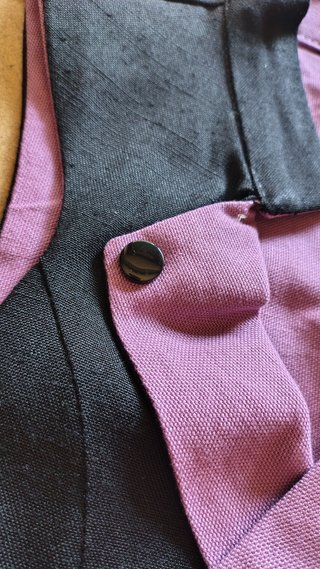 Gilet panciotto nero rosa alternativo