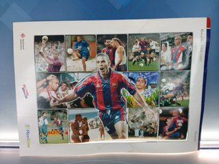 F.C.B. 10 Láminas troqueladas, cromos de jugadores de todos los tiempos. Barcelona