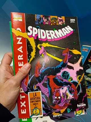 3 comics, forum, LA AVENTURA COMPLETAMENTE DIMINUTA DE SPIDEY , COMPLETA ,EXTRAS MARVEL - FORUM, con los posters