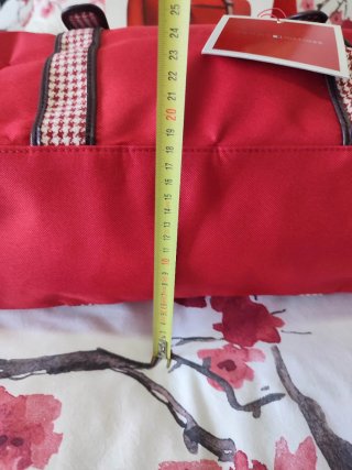 Bolsa de viaje Tommy Hilfiger roja