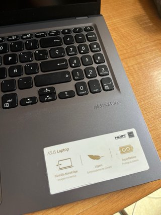 Portátil ASUS i7 15.6 + Funda