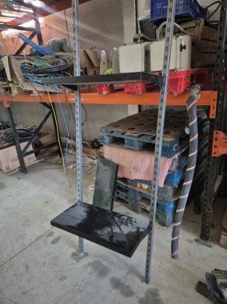 Maniquíes,cajas y estanterias tienda