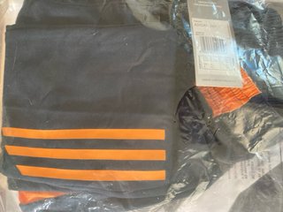 Conjunto Real Madrid Adidas Talla XL