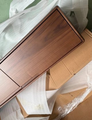 Sklum Mueble TV 180x45 cm en madera de chapa nogal