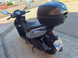 Moto Scooter azul agua