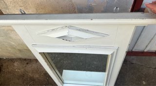 Mueble espejo de pared acabado envejecido
