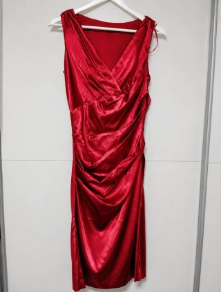 Vestido fiesta rojo satinado Talla M