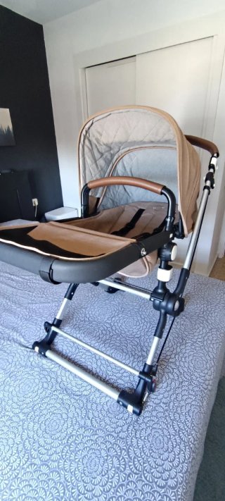 Carro de bebé con capazo color camel Bugaboo Camal