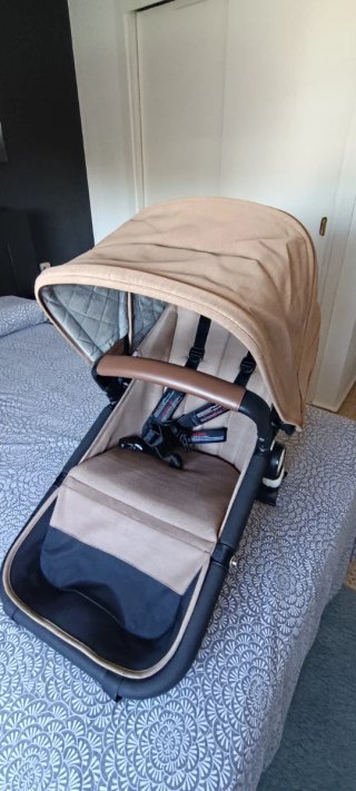 Carro de bebé con capazo color camel Bugaboo Camal