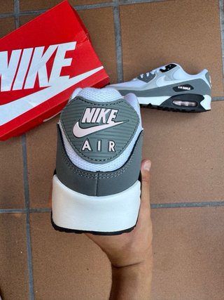 Nike Air Max 90 Gris y Blanco