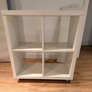 Estantería Kallax IKEA Blanca con Ruedas
