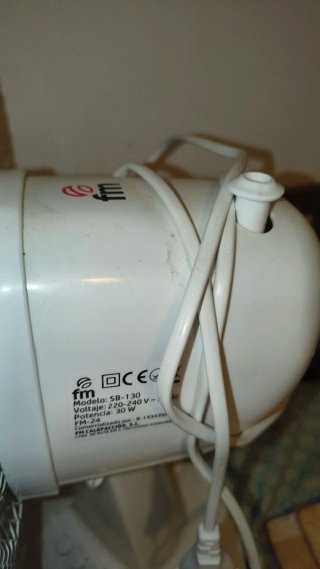 Ventilador de mesa blanco