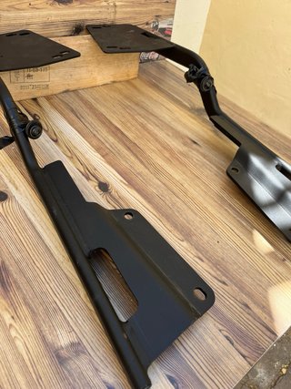Soporte Baúl SHAD Honda Forza Negro