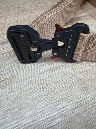 Cinturón Táctico Árido/Rojo Nuevo