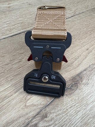 Cinturón Táctico Árido/Rojo Nuevo